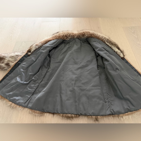 Classic Brown Real Fur Coat - Women's Jacket - Picture 8 of 9